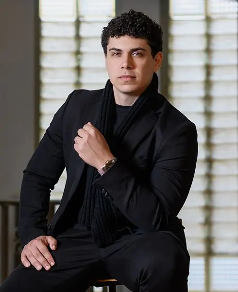 Grabriel Ayres